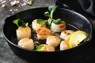 Scallop meat roeless queen pack