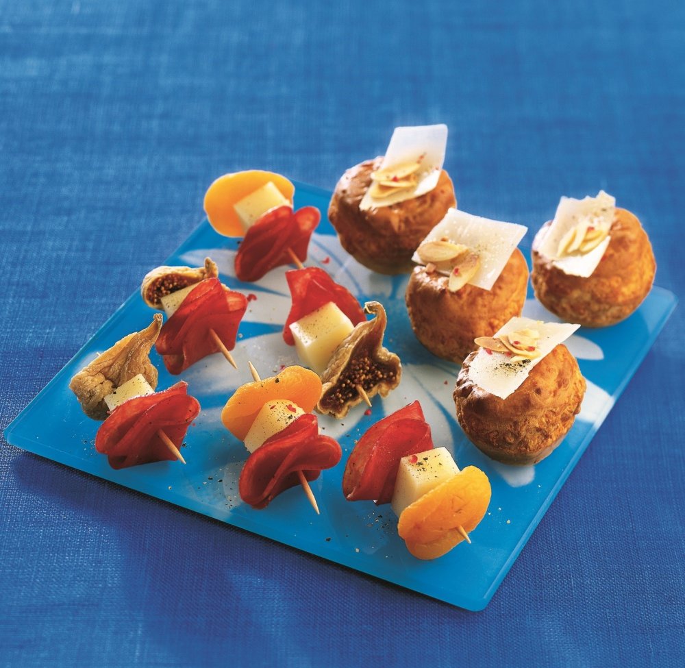 Appetizer Skewers Apricots, Cheese & Serrano ham x50
